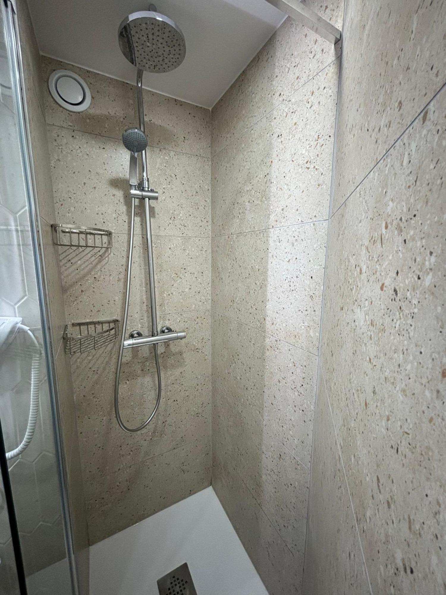 Apartment Centre & A 200m - Clim - Parking Prive - Netflix *